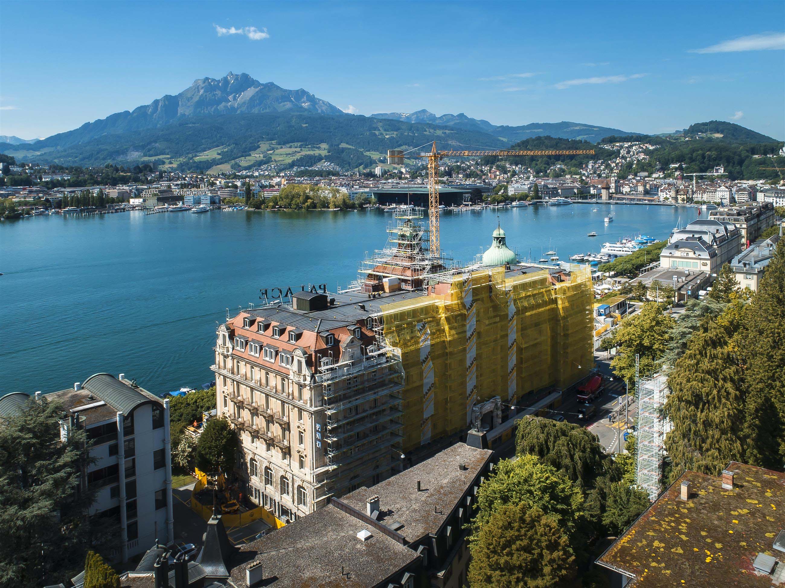 Erneuerungs- und Hochbau